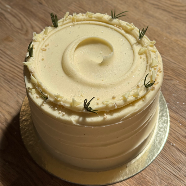 Carmel Vanilla Bean Cake